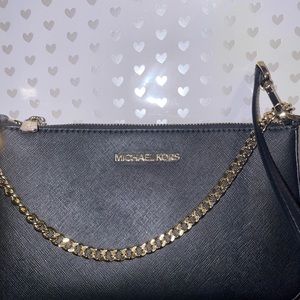 Michael Kors Crossbody!